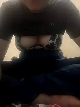 Reema62845 from StripChat