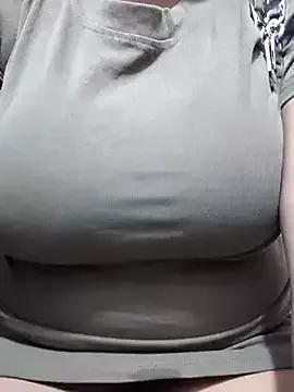 Reena_queen from StripChat is Freechat