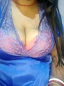 reevagirl from StripChat is Freechat