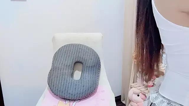 Try our streaming cams variety and talk on a personal level with our adorable girls streamers, showing off their bountiful shapes and dildos.