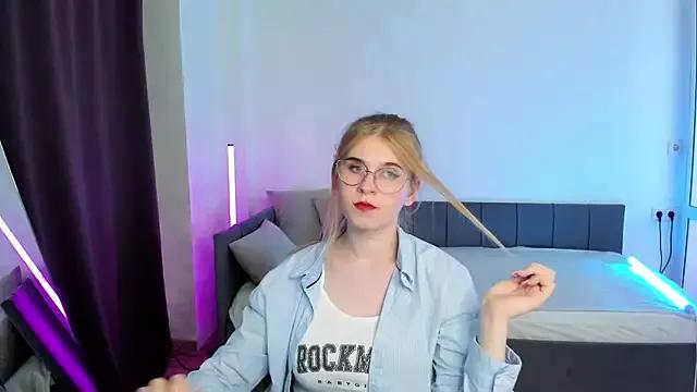 Try our streaming cams variety and talk on a personal level with our adorable girls streamers, showing off their bountiful shapes and dildos.