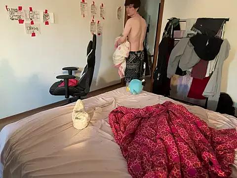 Remmy_Foxx_ from StripChat