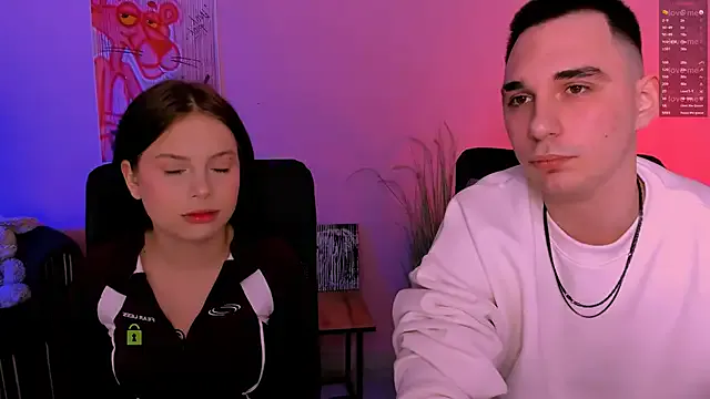 Try our streaming cams variety and talk on a personal level with our adorable girls streamers, showing off their bountiful shapes and dildos.