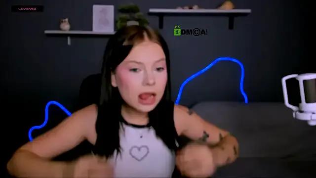 renata_sweety from StripChat is Freechat
