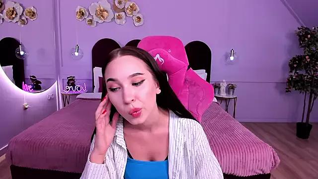 RenataFoxx from StripChat is Freechat