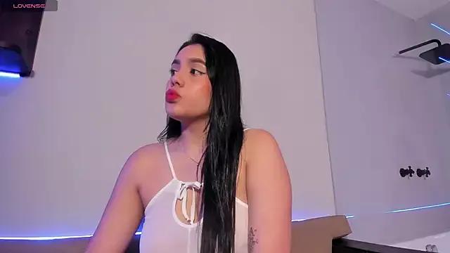 RenataLeclair from StripChat is Freechat