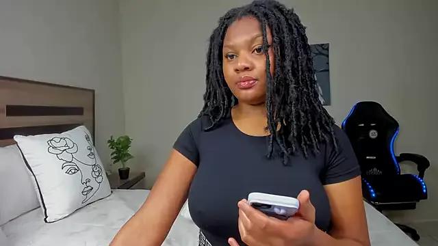 Renee-18 from StripChat