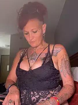 renegade_vyxxen from StripChat