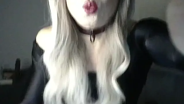 Reneta_Rebekka_Lopez on StripChat 