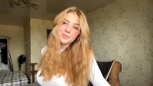 Reserved_Mull from StripChat is Freechat