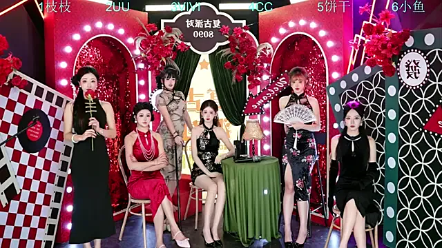 Retro-8090 on StripChat 