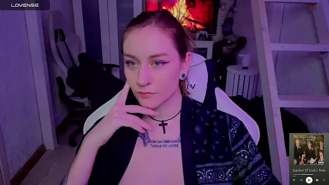 RetroMarie from StripChat is Freechat