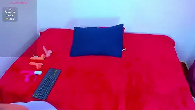 Try our streaming cams variety and talk on a personal level with our adorable girls streamers, showing off their bountiful shapes and dildos.
