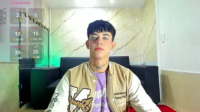 RickyMontes_ from StripChat is Freechat