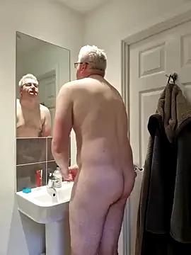 RicRockhard from StripChat is Freechat