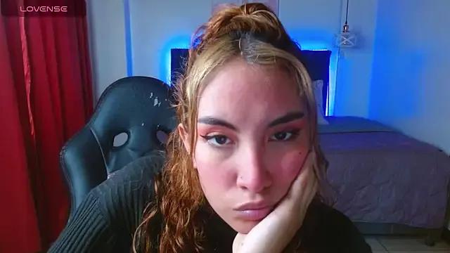 Try our streaming cams variety and talk on a personal level with our adorable girls streamers, showing off their bountiful shapes and dildos.