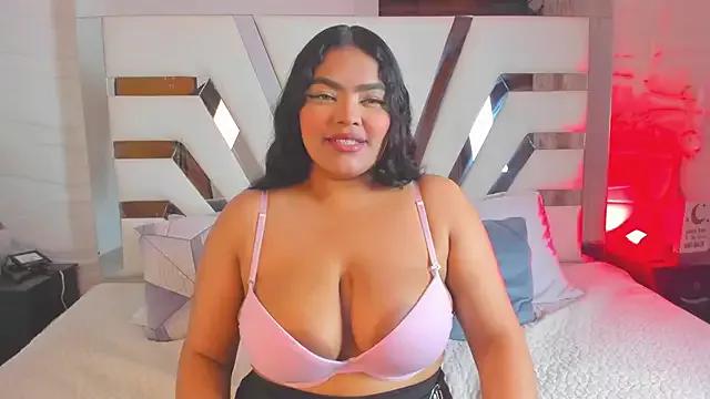 RileyDolly from StripChat is Freechat