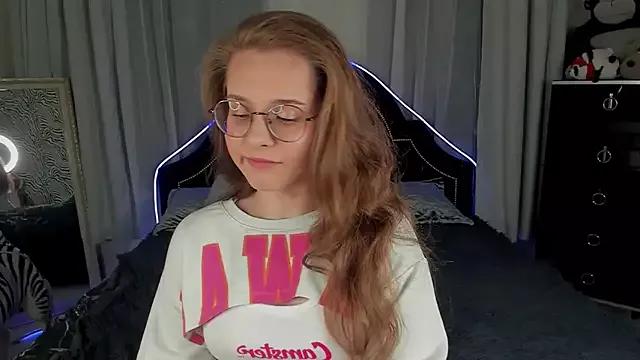 RileyMimicho from StripChat is Freechat