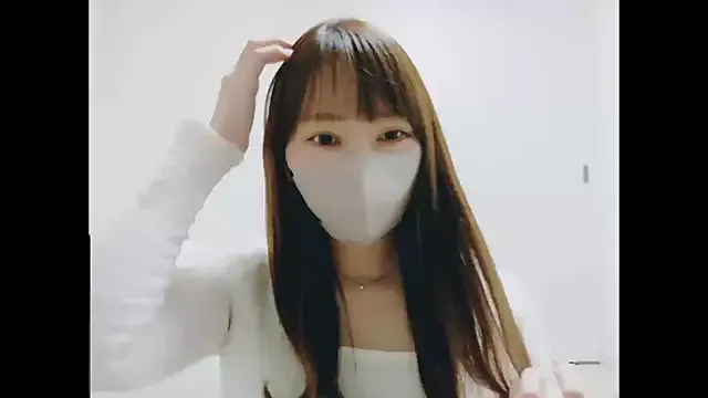 Risa_love from StripChat is Freechat