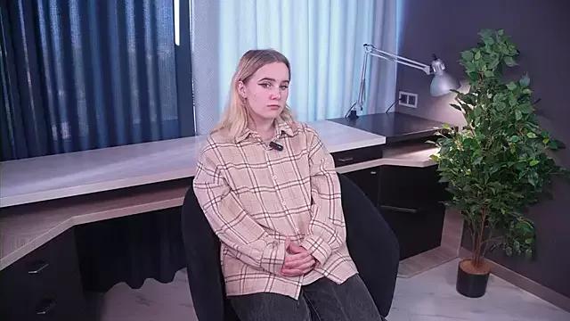 RisaRagan from StripChat is Freechat