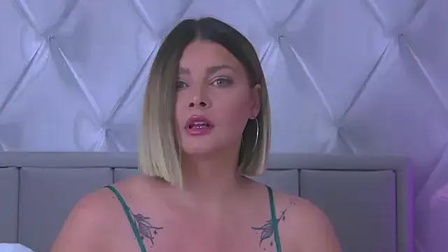 RissaRheys from StripChat is Freechat