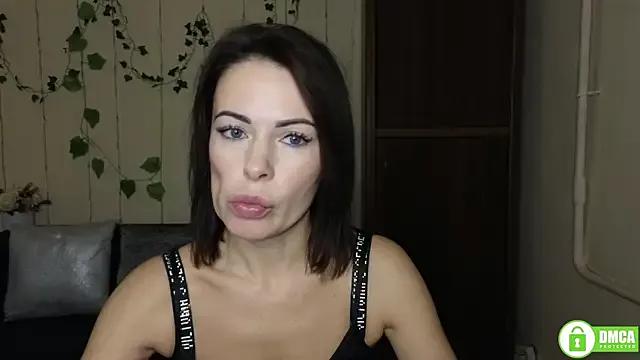 Rita_lovvylyou from StripChat is Freechat