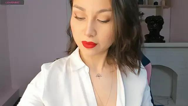 Rita_Schultz from StripChat is Freechat