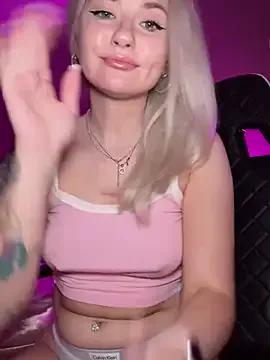 Try our streaming cams variety and talk on a personal level with our adorable girls streamers, showing off their bountiful shapes and dildos.