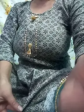 Ritika_Raniii on StripChat 