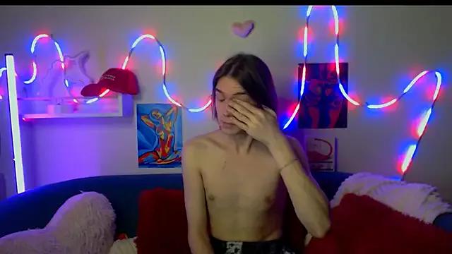 Robert_lovxx from StripChat is Freechat