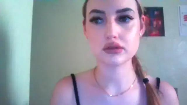 RobinThompson from StripChat is Freechat