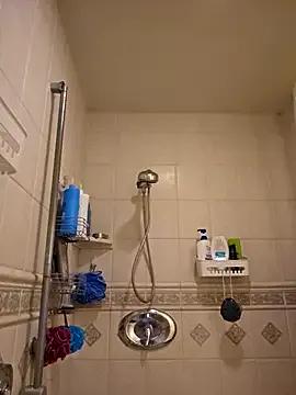 Roddog18 from StripChat