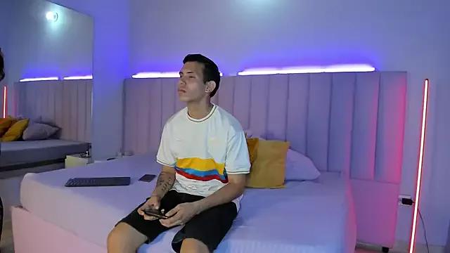 Try our streaming cams variety and talk on a personal level with our adorable girls streamers, showing off their bountiful shapes and dildos.