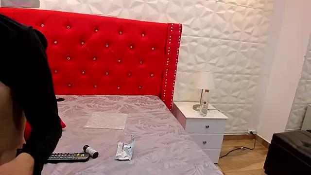 Try our streaming cams variety and talk on a personal level with our adorable girls streamers, showing off their bountiful shapes and dildos.