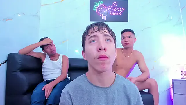 Room_boys_hot from StripChat is Freechat