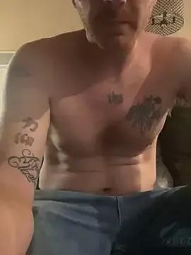 roostersroom85 from StripChat
