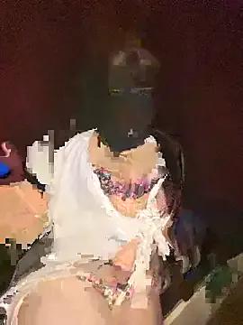 RooVaaN-Xx from StripChat