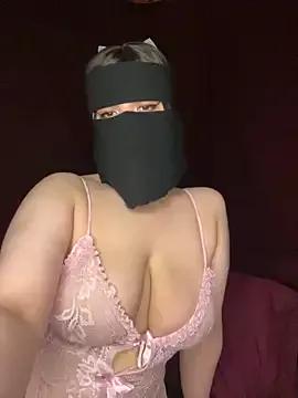 RooVaaN-Xx from StripChat