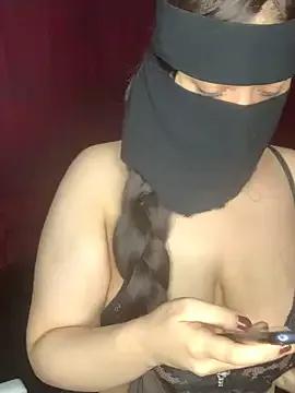 RooVaaN-Xx from StripChat