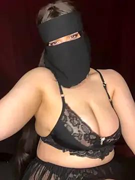 RooVaaN-Xx from StripChat
