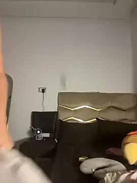 Roroo002 from StripChat