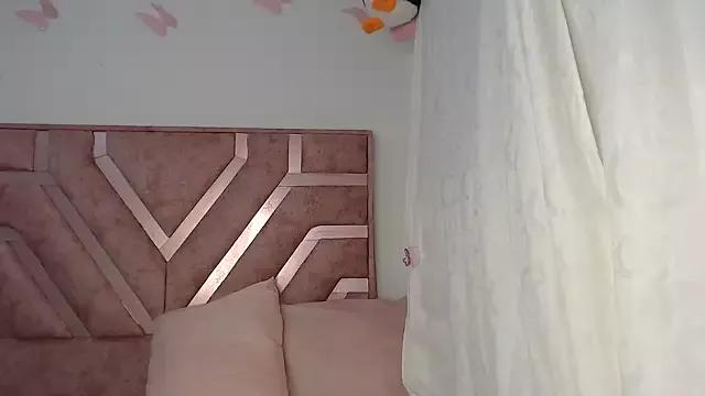 Rosaline_Baker from StripChat is Freechat