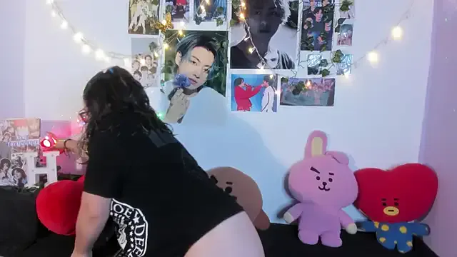 Rose_Hellen from StripChat is Freechat