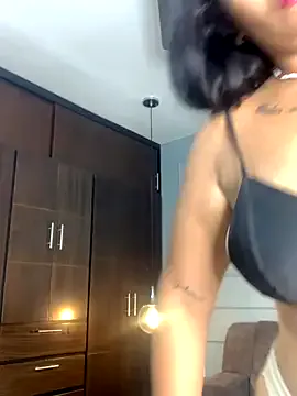 Rose_monroee from StripChat is Freechat