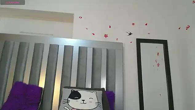 Try our streaming cams variety and talk on a personal level with our adorable girls streamers, showing off their bountiful shapes and dildos.