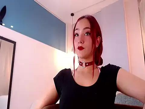 Rosee_fire from StripChat is Freechat