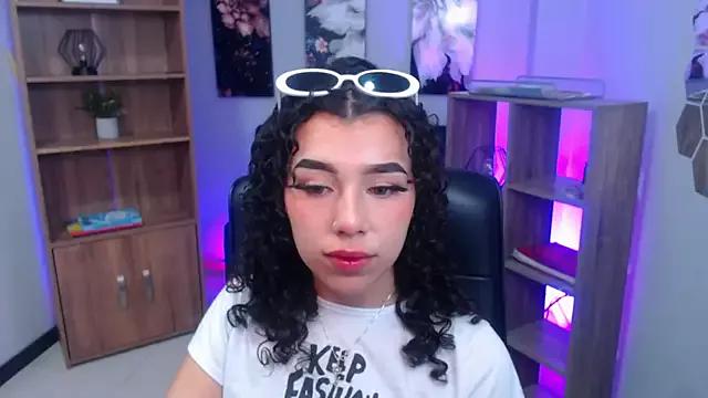 Try our streaming cams variety and talk on a personal level with our adorable girls streamers, showing off their bountiful shapes and dildos.