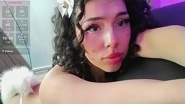 roseefancy19 from StripChat is Freechat