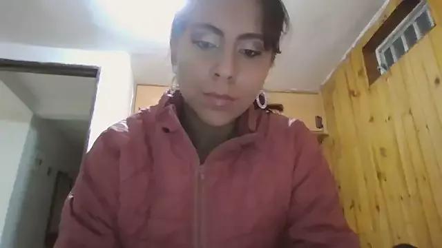Roselingalvis13 from StripChat is Freechat