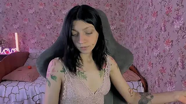 roselolly from StripChat is Freechat